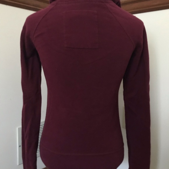 Maroon Hollister hoodie. - Picture 5 of 9